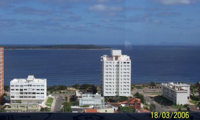 Apartamento en Brava, 3 dormitorios *