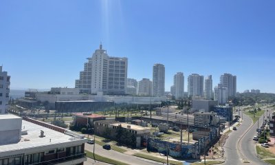 Apartamento en Punta del Este, todos los servicios,  3 dormitorios en suite