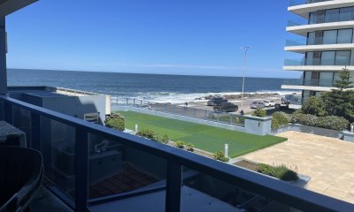 Apartamento en Peninsula, 3 dormitorios , 2 baños,  Punta del Este