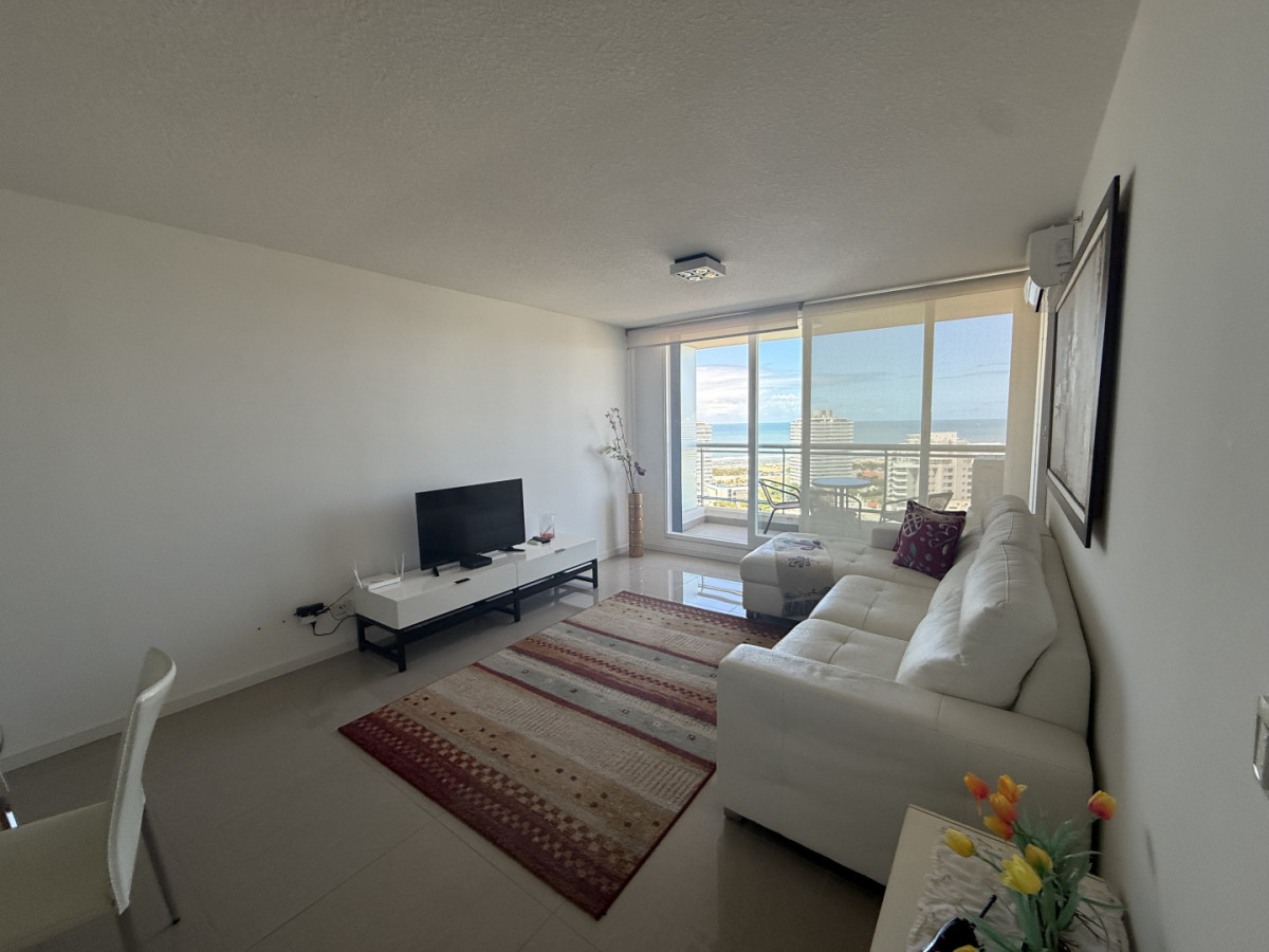 EXCELENTE PLANTA APTO DE 1 DORMITORIO EN SUITE, TOILETTE TORRE ONE