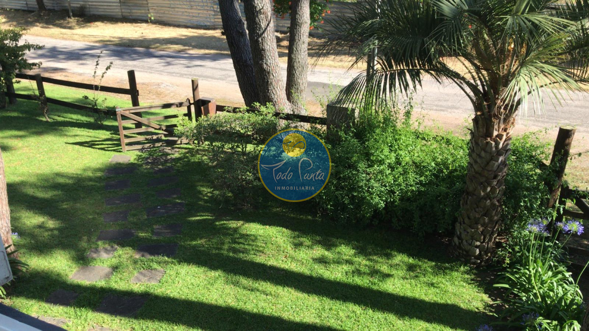 casa en brava, 3 dormitorios con piscina en punta del este alquiler y venta - tdp4453c