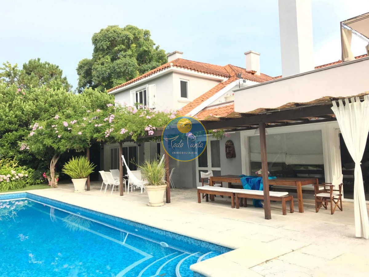 Miniatura de Casa de 5 dormitorios en Brava, Punta del Este | Todo Punta