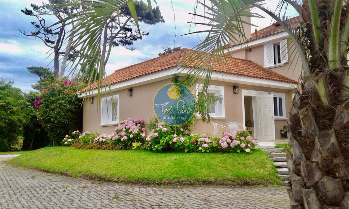 Miniatura de Casa de 5 dormitorios en Brava, Punta del Este | Todo Punta