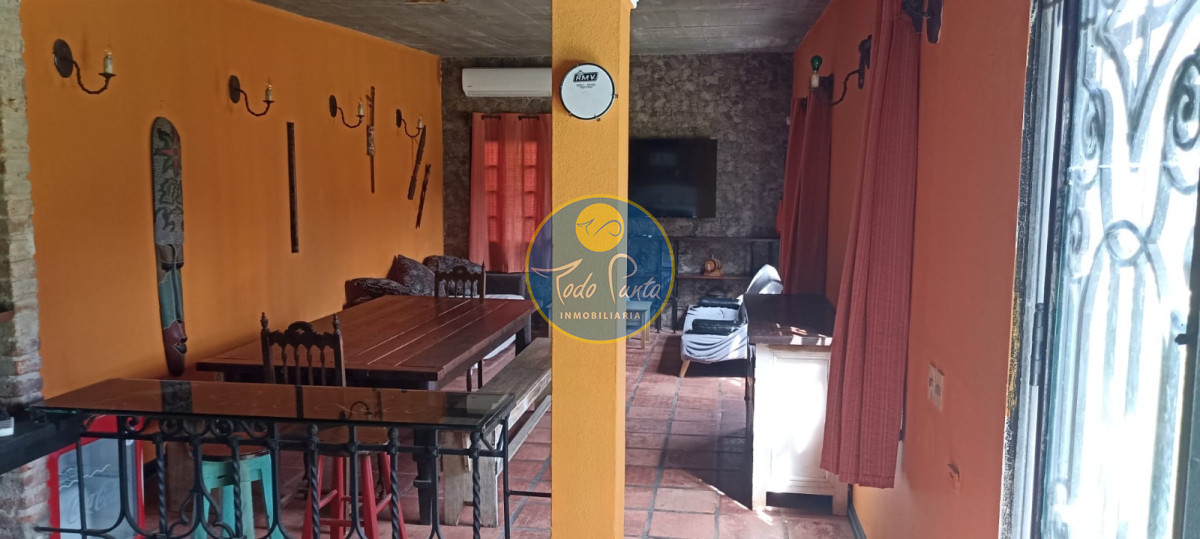 Miniatura de Casa de 3 dormitorios en Chihuahua, Punta del Este | Todo Punta