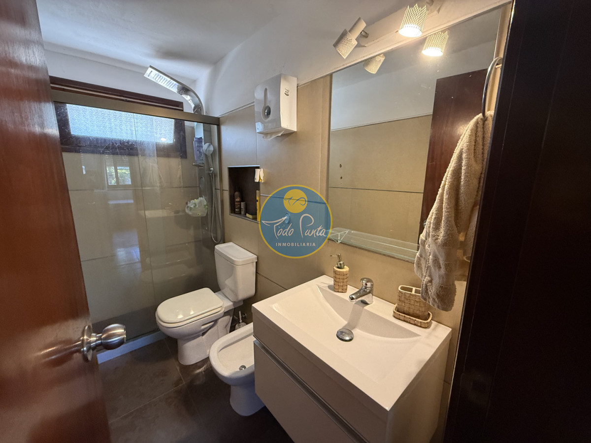 Miniatura de Casa de 3 dormitorios en Pinares, Punta del Este | Todo Punta