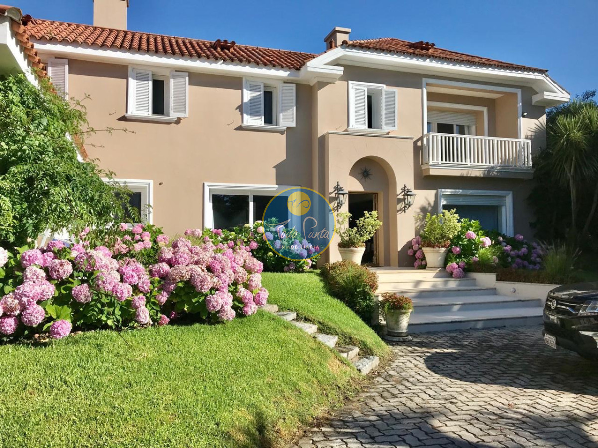 Casa de 5 dormitorios en Brava, Punta del Este | Todo Punta