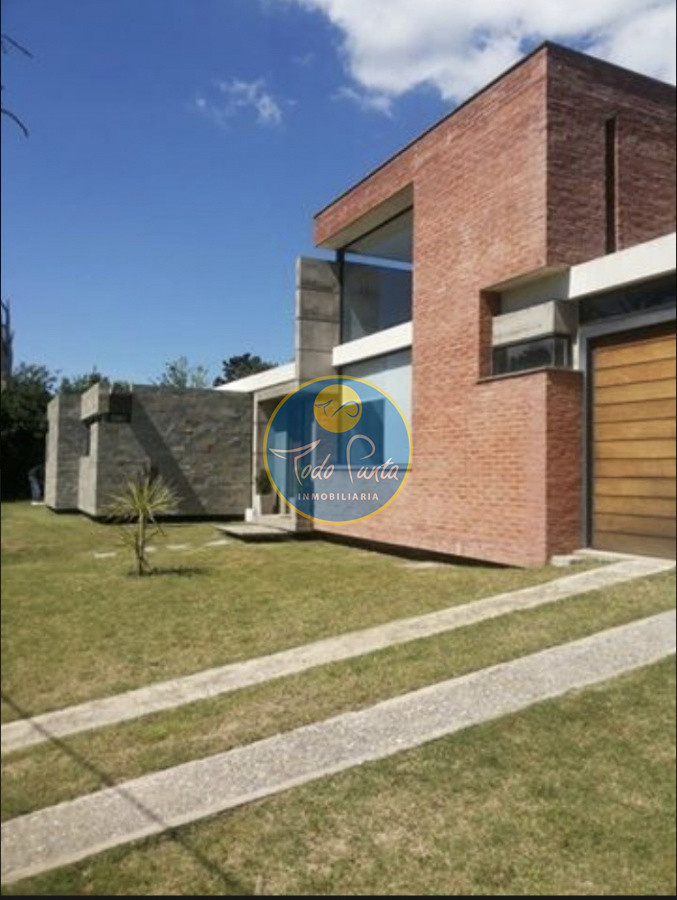 CASA EN ALQUILER BARRIO JARDINES DE CÓRDOBA 3 DORMITORIOS 3 BAÑOS CON PISCINA ,JARDINES DE CORDOBA  - TDP5921C