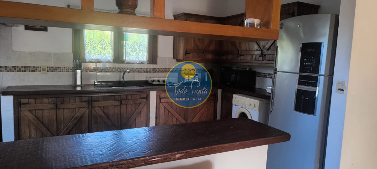 Miniatura de Casa de 3 dormitorios en Chihuahua, Punta del Este | Todo Punta