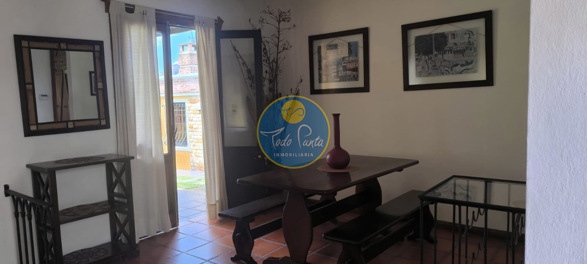 Miniatura de Casa de 3 dormitorios en Chihuahua, Punta del Este | Todo Punta