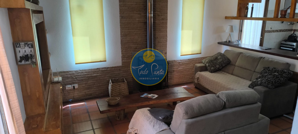 Miniatura de Casa de 3 dormitorios en Chihuahua, Punta del Este | Todo Punta