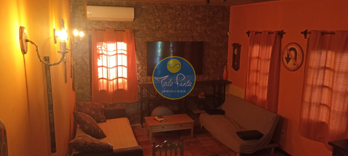 Miniatura de Casa de 3 dormitorios en Chihuahua, Punta del Este | Todo Punta