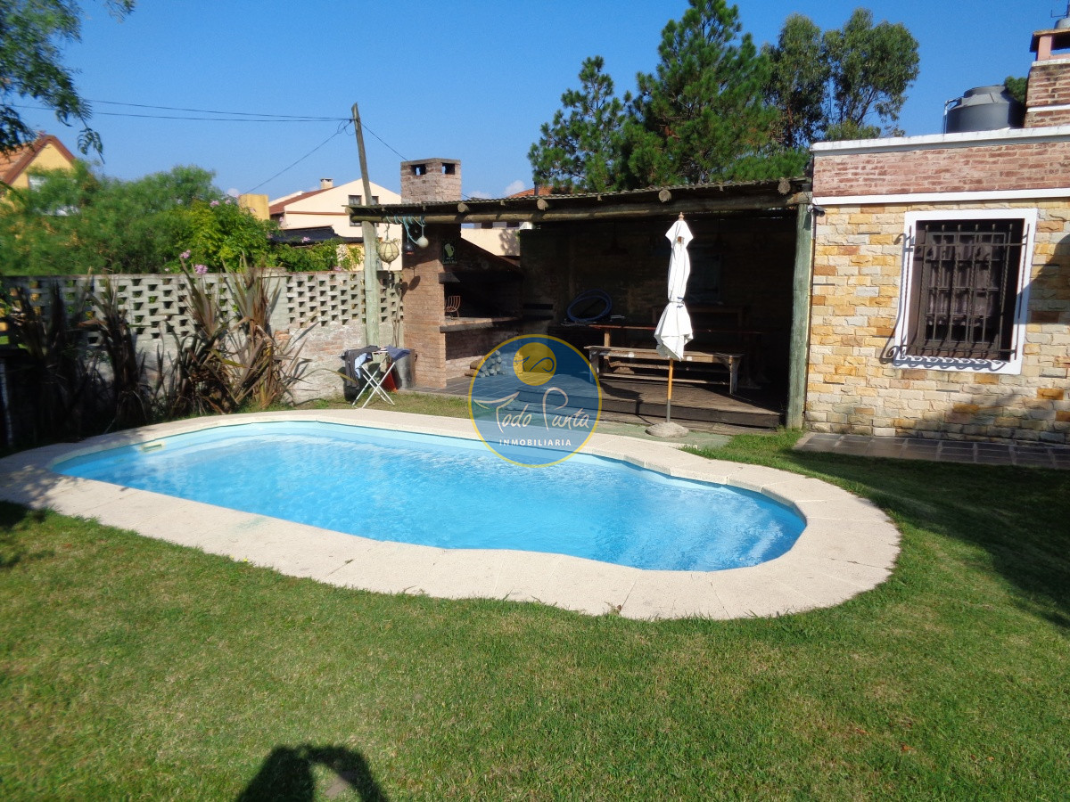 Miniatura de Casa de 3 dormitorios en Chihuahua, Punta del Este | Todo Punta