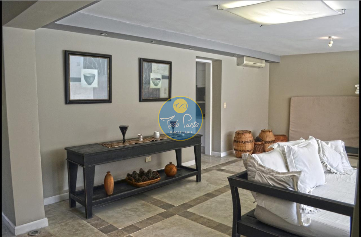 Miniatura de Casa de 5 dormitorios en Brava, Punta del Este | Todo Punta