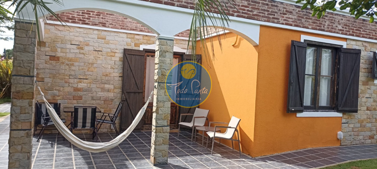 Miniatura de Casa de 3 dormitorios en Chihuahua, Punta del Este | Todo Punta