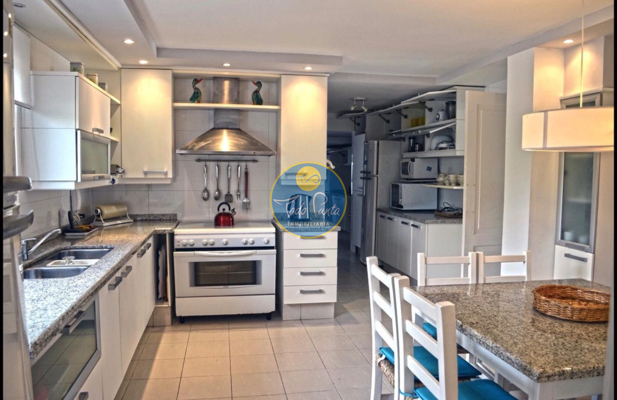 Miniatura de Casa de 5 dormitorios en Brava, Punta del Este | Todo Punta