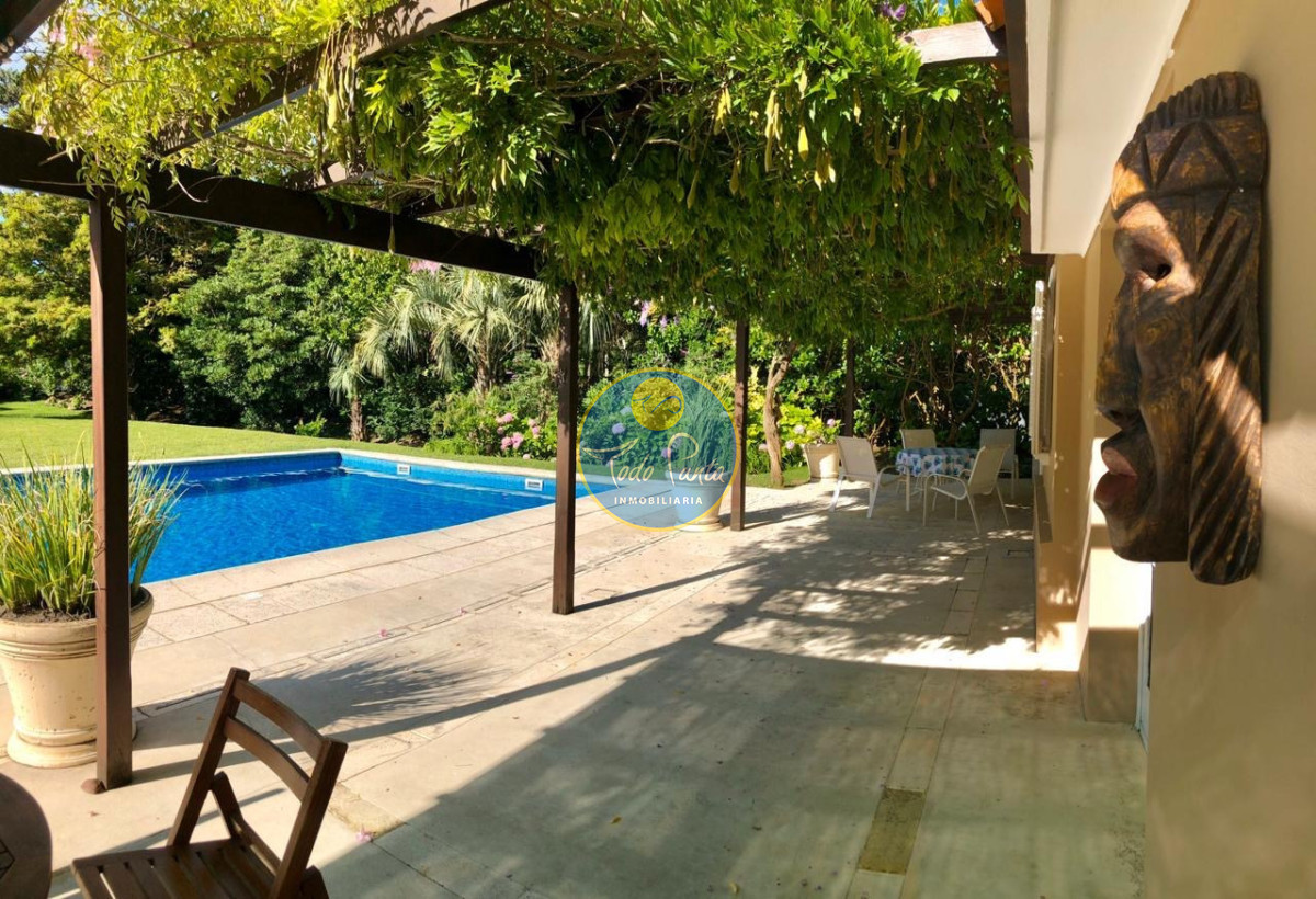 Miniatura de Casa de 5 dormitorios en Brava, Punta del Este | Todo Punta