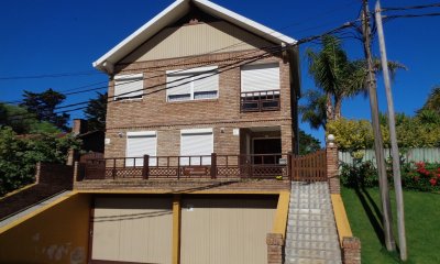 MUY BUEN ENTORNO PARA VIVIR TODO EL AÑO !!!!CASA EN PIEDRAS DEL CHILENO EN VENTA  3 DORMITORIOS 3 BAÑOS