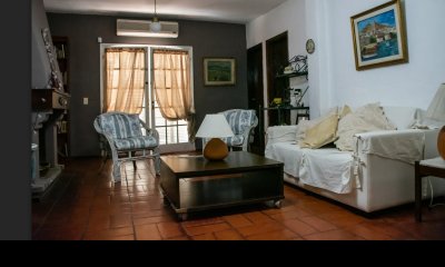 PINARES EN VENTA PUNTA DEL ESTE 1400 MTS  CASA MEDITERRANEA SOLIDA IDEAL PARA VIVIR TODO EL AÑO