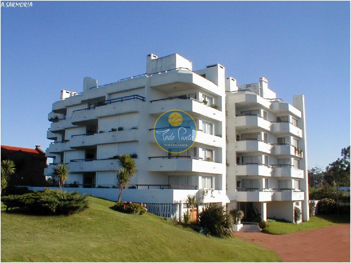 FRENTE AL MAR, PINARES VENTA  2 DORMITORIOS PUNTA DEL ESTE - TDP827A
