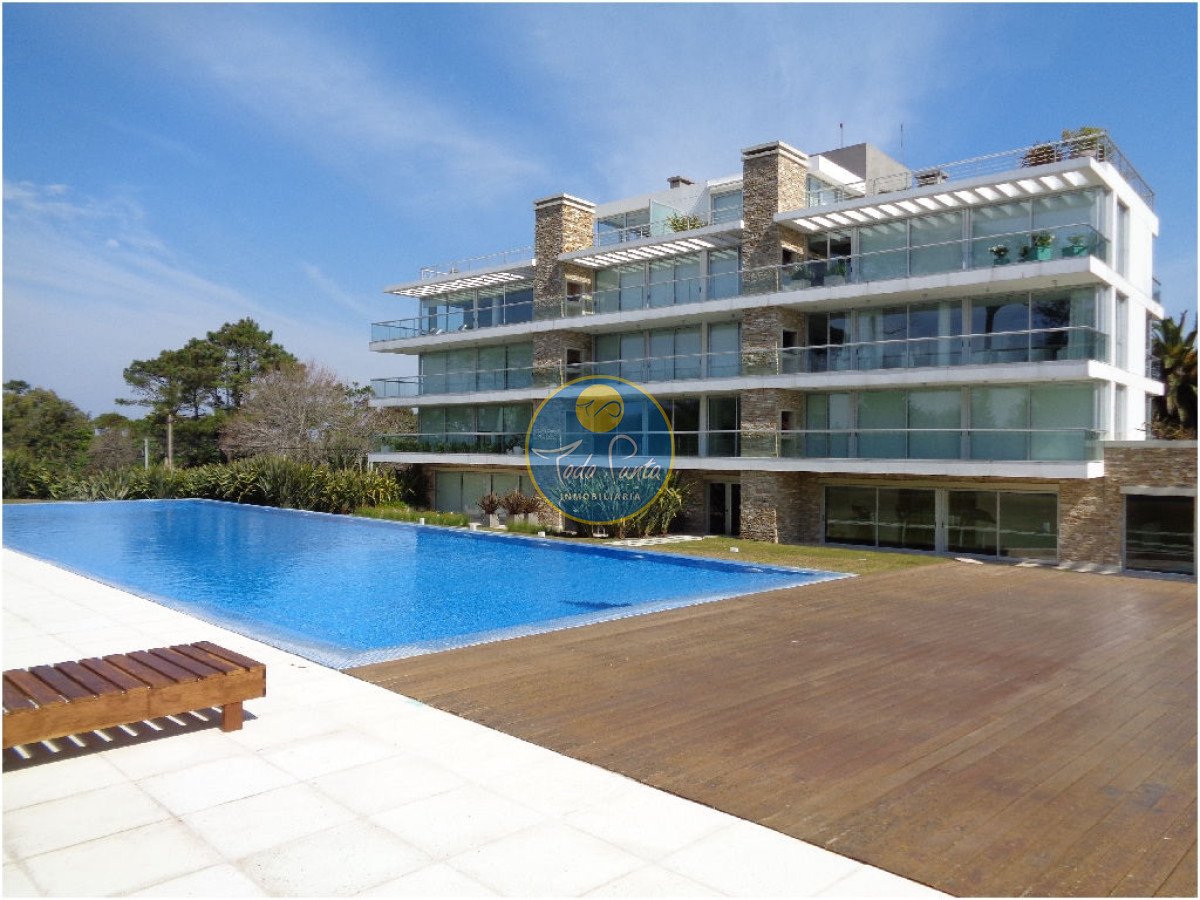 Espectacular Apartamento en Rincón del Indio, 3 dormitorios  2 baños - TDP3976A