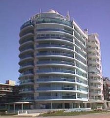 Apartamento en Brava, 3 dormitorios *