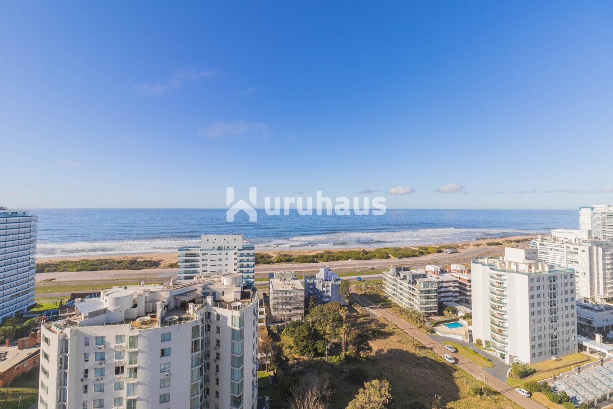 ALQUILER APARTAMENTO DOS DORMITORIOS PUNTA DEL ESTE BRAVA EDIFICIO WIND TOWER