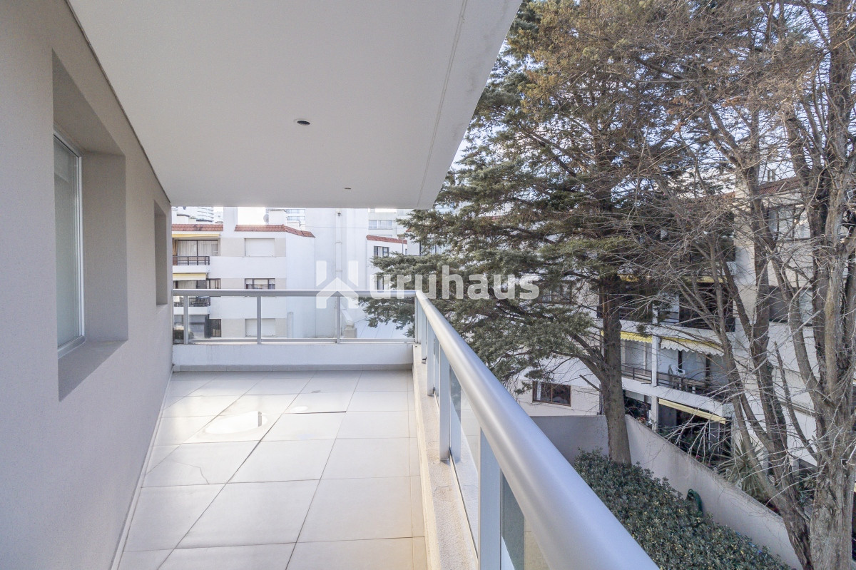 Brava - GoPunta - Portal Inmobiliario de Punta del Este - Maldonado