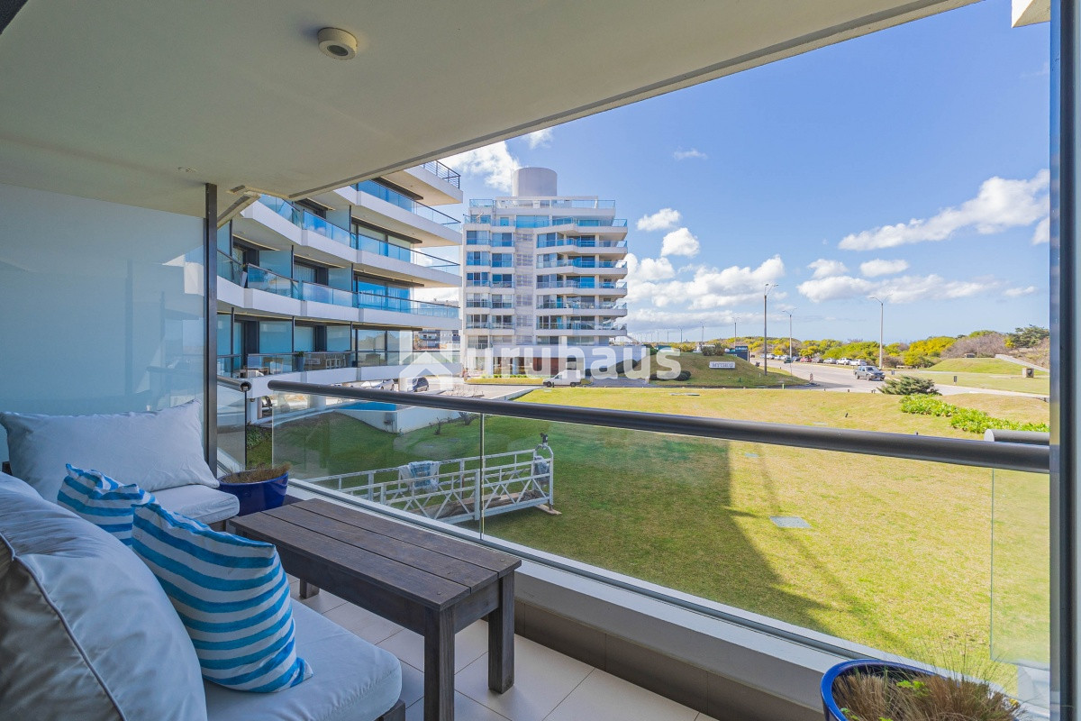 ALQUILER APARTAMENTO TRES DORMITORIOS PLAYA BRAVA EDIFICIO BLUE BIRD