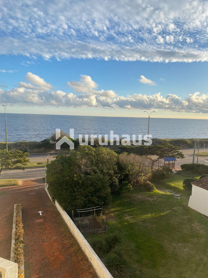 DEPARTAMENTO VENTA PLAYA MANSA PUNTA DEL ESTE 