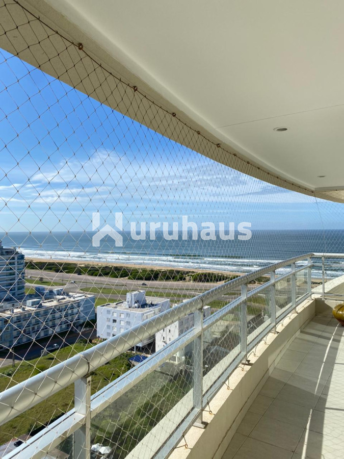 ALQUILER APARTAMENTO CUATRO DORMITORIOS PLAYA BRAVA FOREST TOWER I