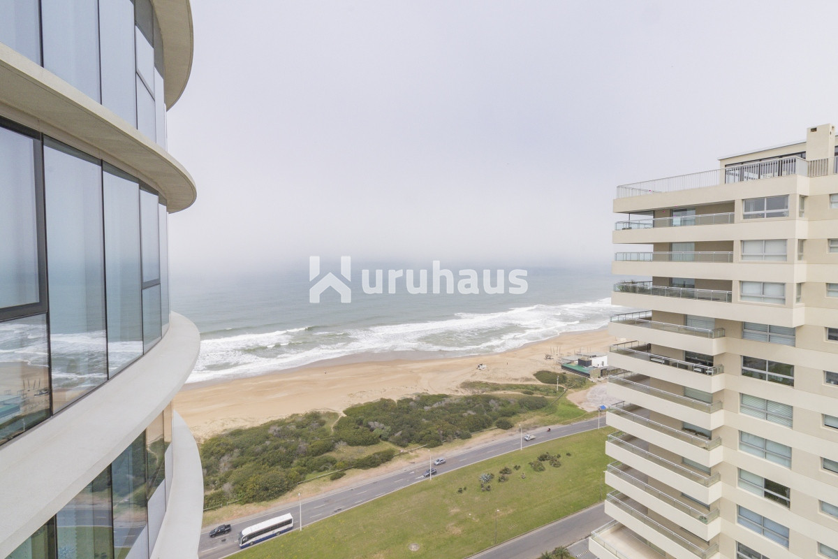 VENTA DEPARTAMENTO DOS DORMITORIOS PUNTA DEL ESTE TRUMP TOWER