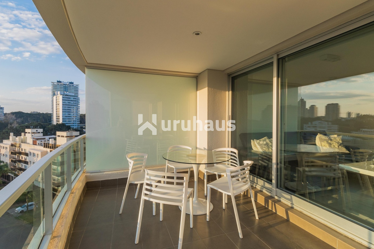 ALQUILER APARTAMENTO DOS DORMITORIOS PUNTA DEL ESTE EDIFICIO WIND TOWER
