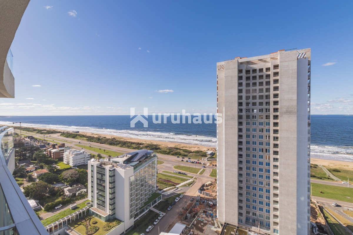 Brava - GoPunta - Portal Inmobiliario de Punta del Este - Maldonado