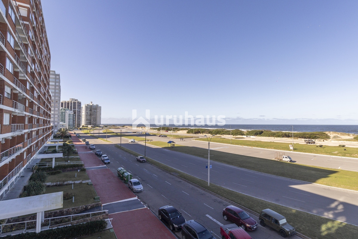 Brava - GoPunta - Portal Inmobiliario de Punta del Este - Maldonado