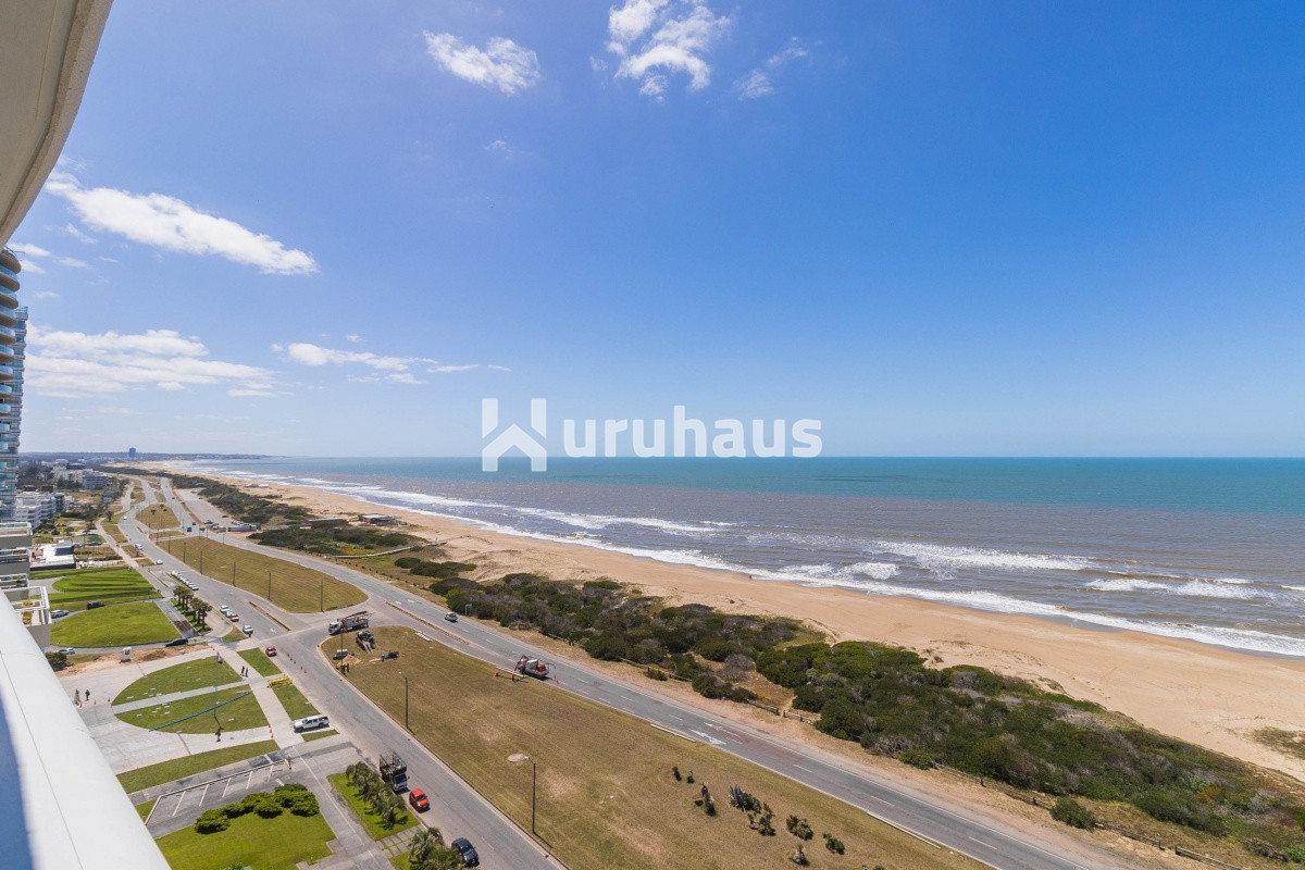 Brava - GoPunta - Portal Inmobiliario de Punta del Este - Maldonado