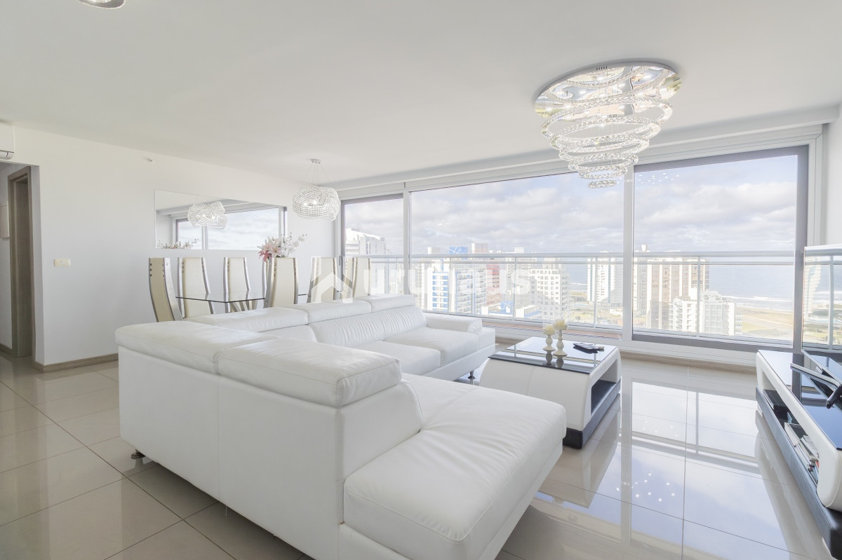 Aidy Grill - GoPunta - Portal Inmobiliario de Punta del Este - Maldonado