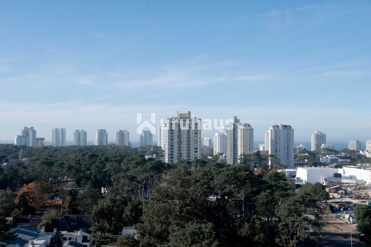 Shopping - GoPunta - Portal Inmobiliario de Punta del Este - Maldonado
