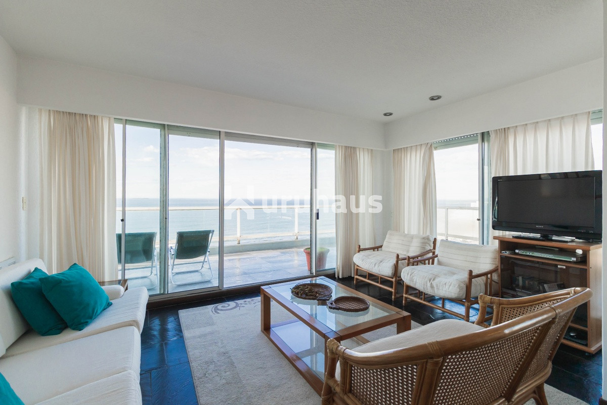 Aidy Grill - GoPunta - Portal Inmobiliario de Punta del Este - Maldonado