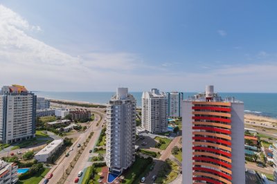 FOREST TOWER 2 - EXCLUSIVO PENTHOUSE CON ESPACIO DE PARRILLERO PROPIO USO EXCLUSIVO