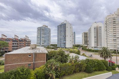 ALQUILER APARTAMENTO PUNTA DEL ESTE PLAYA BRAVA  
