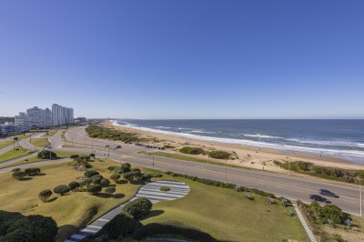 VENTA DEPARTAMENTO DELFIN PUNTA DEL ESTE PLAYA BRAVA