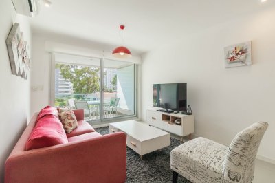 VENTA APARTAMENTO DOS DORMITORIOS PUNTA DEL ESTE EDIFICIO WIND TOWER