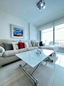 VENTA APARTAMENTO DOS DORMITORIOS PUNTA DEL ESTE EDIFICIO WIND TOWER