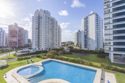 VENTA APARTAMENTO DOS DORMITORIOS PUNTA DEL ESTE PLAYA BRAVA EDIFICIO ESTRELLA DE MAR