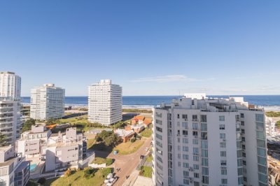 OPORTUNIDAD APARTAMENTO EN VENTA PUNTA DEL ESTE 3 DORMITORIOS PLAYA BRAVA WIND TOWER