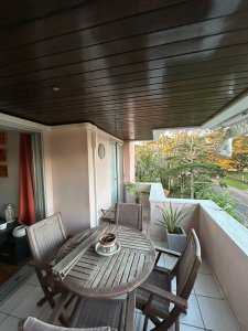 VENTA APARTAMENTO TRES DORMITORIOS PUNTA DEL ESTE PLAYA MANSA PARRILLERO PROPIO
