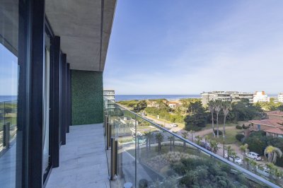 VENTA APARTAMENTO UN DORMITORIO PUNTA DEL ESTE EDIFICIO SURFSIDE 