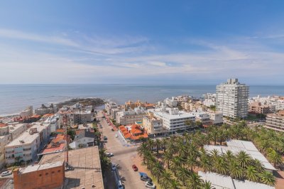 VENTA APARTAMENTO TRES DORMITORIOS PENINSULA PUNTA DEL ESTE TORRE LIBERTADOR