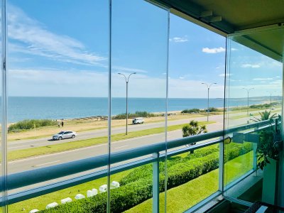 ALQUILER APARTAMENTO DOS DORMITORIOS PUNTA DEL ESTE PLAYA MANSA EDIFICIO CRUCEROS 