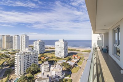 VENTA APARTAMENTO DOS DORMITORIOS PUNTA DEL ESTE EDIFICIO WIND TOWER